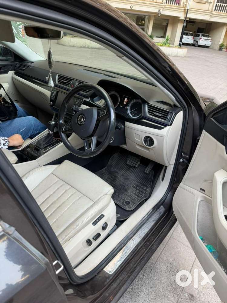 Skoda Superb Petrol 2017