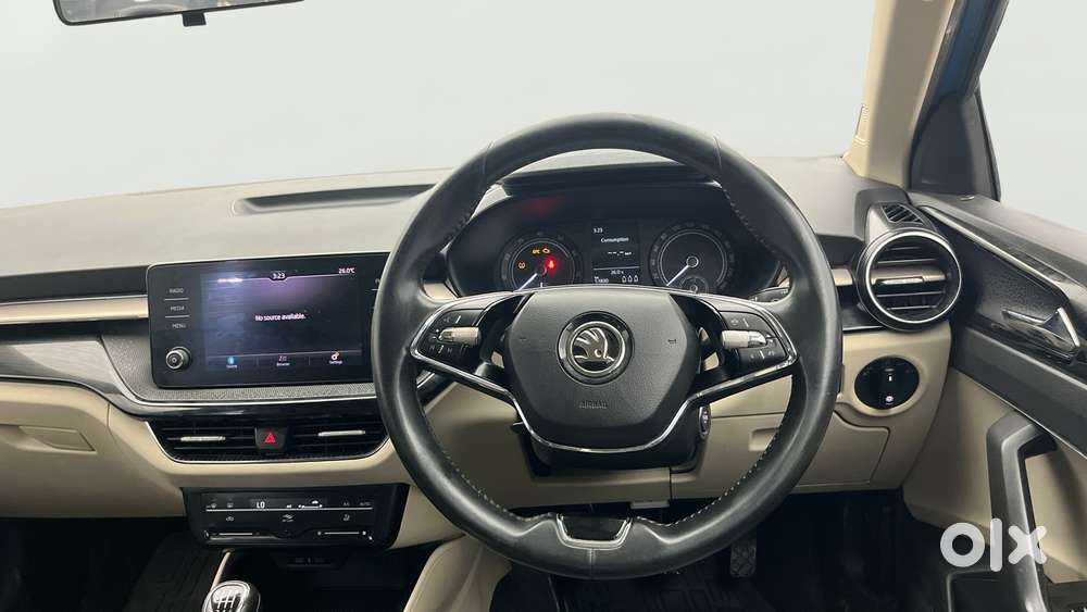 Skoda Slavia 1.0 Ambition Tsi At, 2023, Petrol