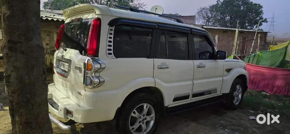 Mahindra Scorpio 2015 Diesel 130000 Km Driven