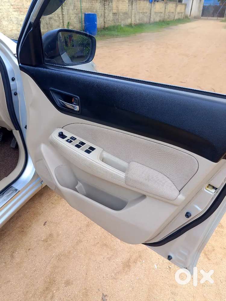 Maruti Suzuki Dzire 2019 Petrol 70000 Km Driven