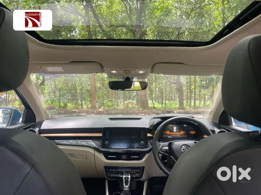 Skoda Slavia Style 1.0l Tsi At, 2023, Petrol