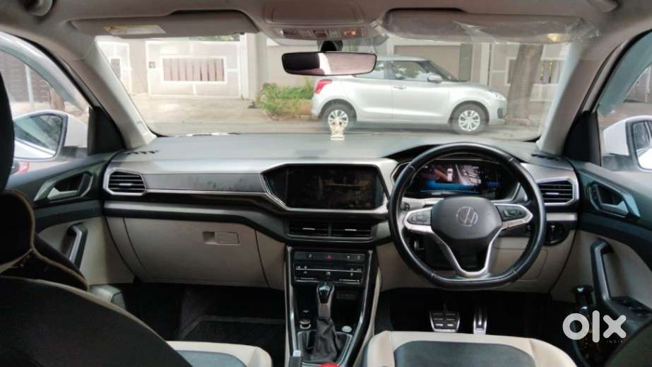 Volkswagen Taigun 1.0 Tsi Topline At, 2023, Petrol