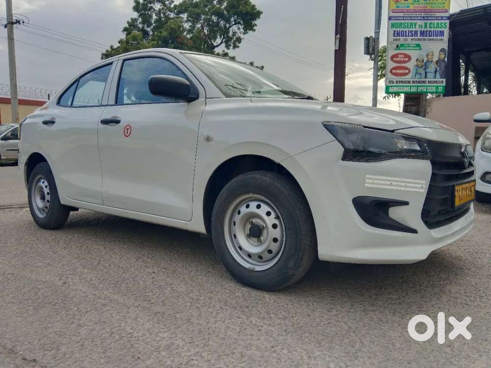 Maruti Suzuki Dzire 1.2 Lxi, 2025, Petrol