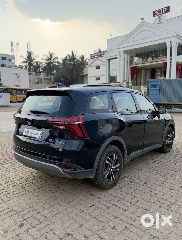 Mahindra Xuv700 2.0 Ax 5 Petrol At Str, 2022, Petrol
