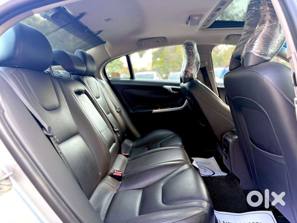 Volvo S60 D5 Inscription, 2016, Diesel