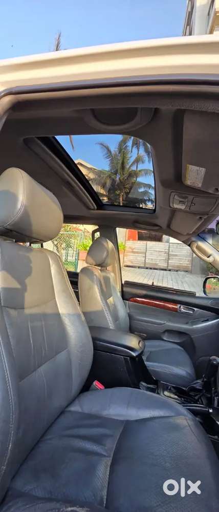 Showroom Condition Toyota Land Cruiser Prado Vx Automatic 4.0cc V6