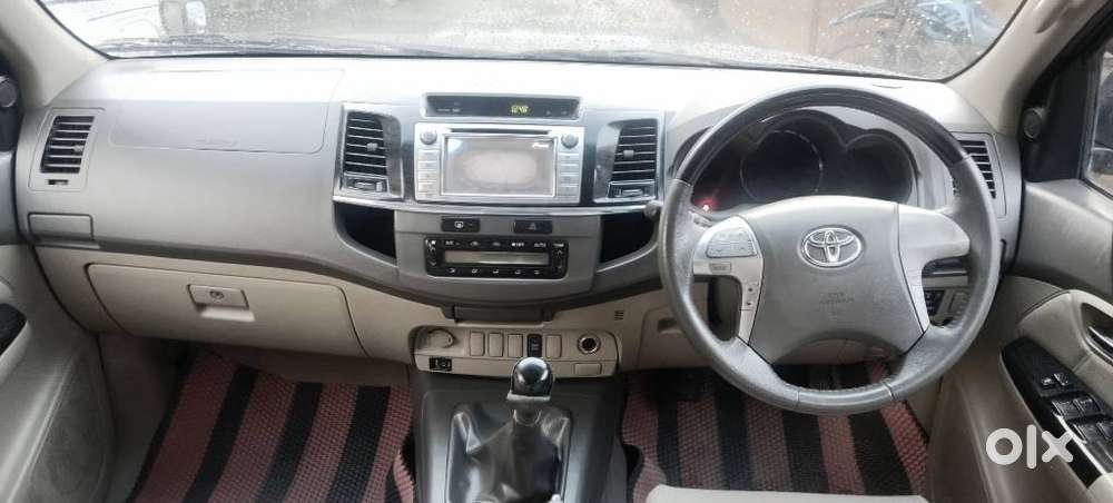 Toyota Fortuner 3.0 4x2 Mt, 2013
