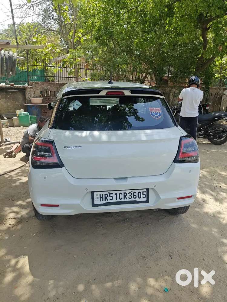 Maruti Suzuki Swift 2025 Cng & Hybrids 30000 Km Driven