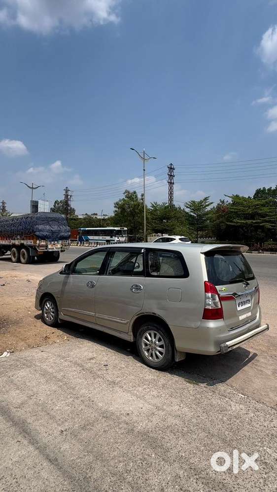 Toyota Innova 2013 Diesel 253000 Km Driven