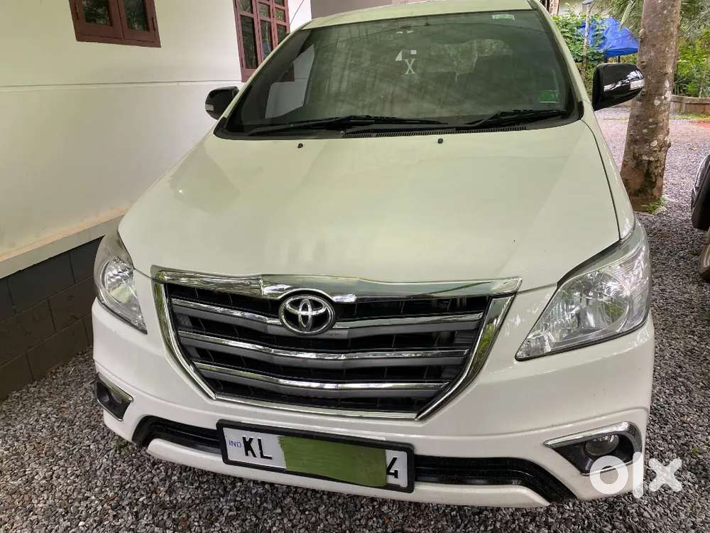 Toyota Innova 2010