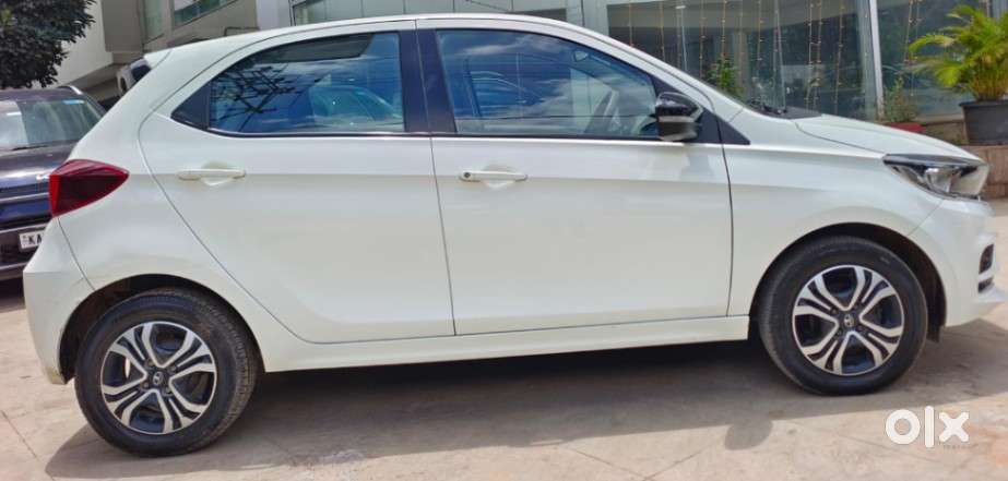 Tata Tiago 1.2 Revotron Xt, 2022, Petrol