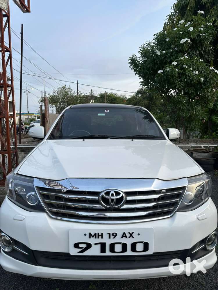 Toyota Fortuner Petrol 2010