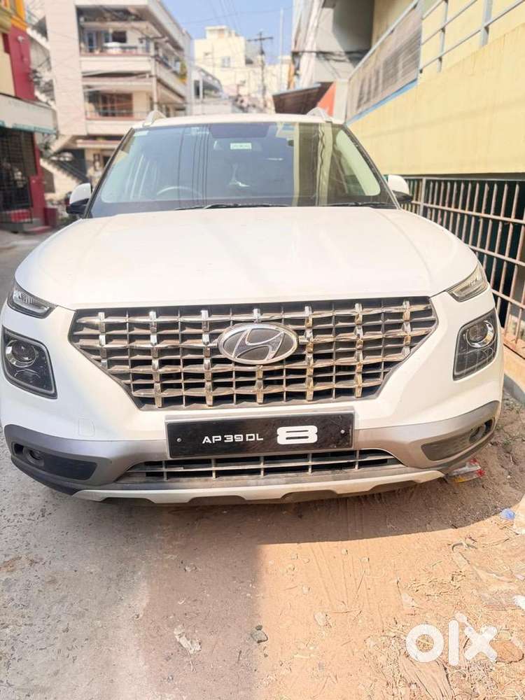 Hyundai Diesel Car 2019 Showrrom Track
