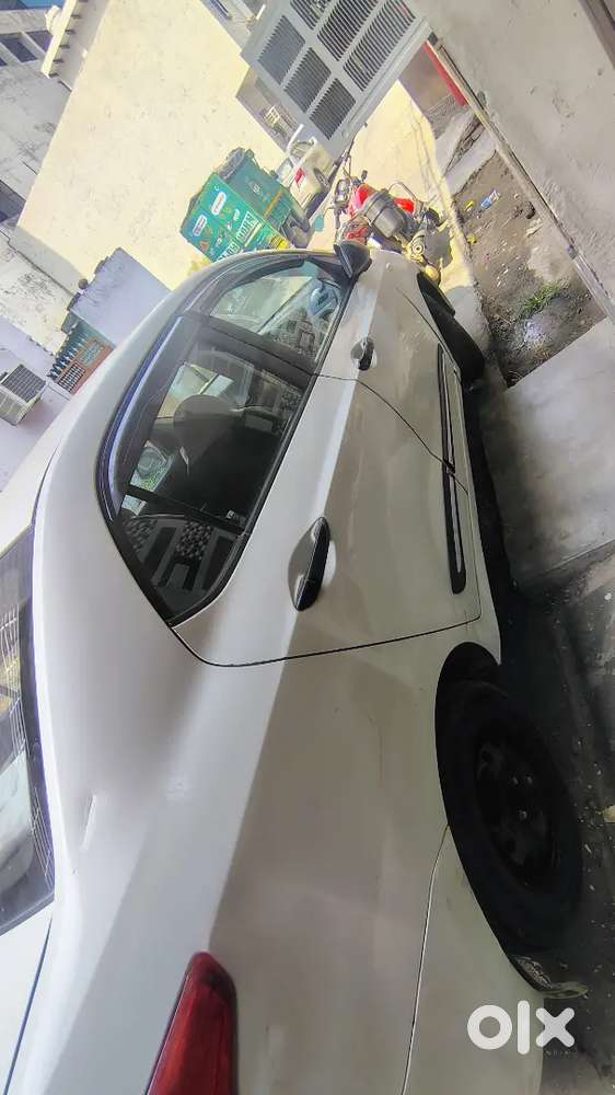 Hyundai Xcent 2016 Cng & Hybrids 200000 Km Driven