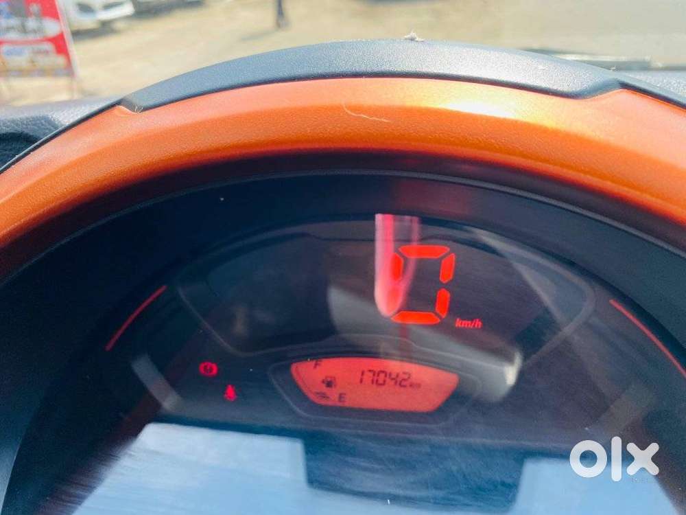 Maruti Suzuki S-presso Vxi, 2022, Petrol