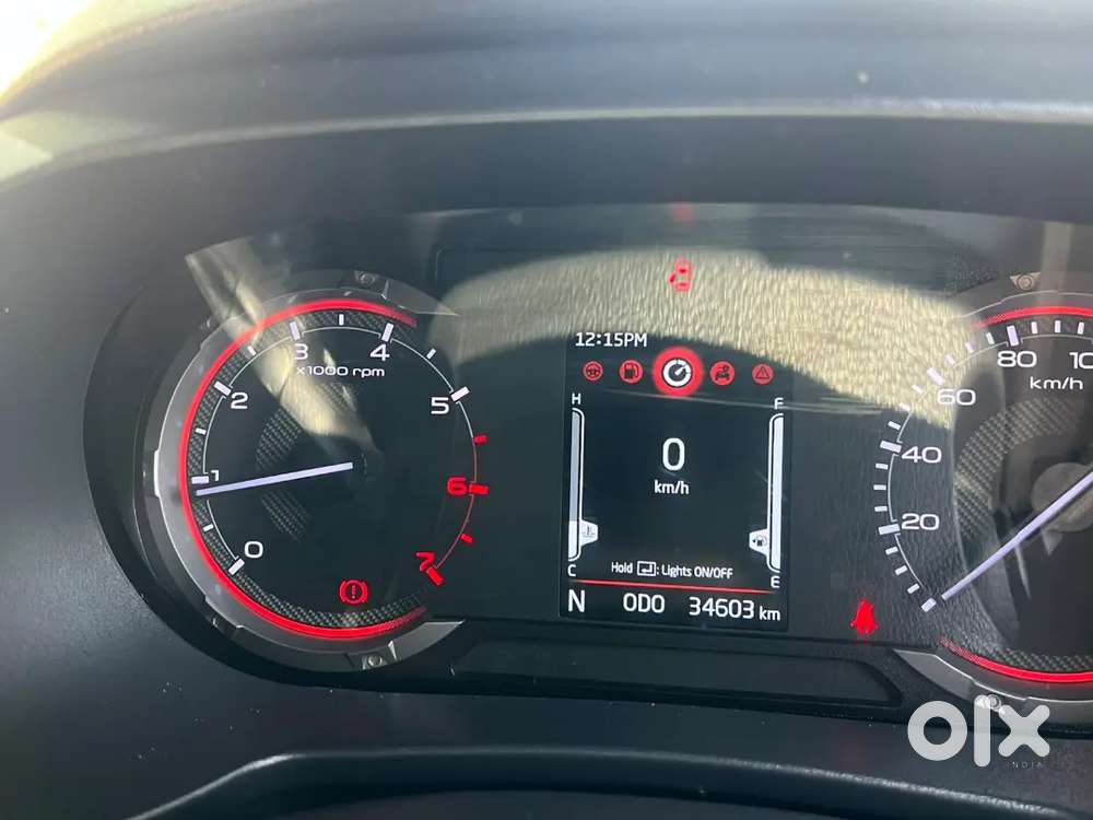 Mahindra Thar Petrol 2022