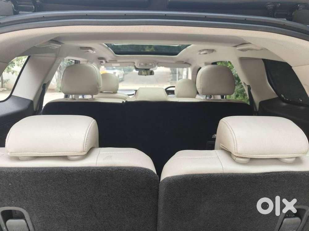 Mahindra Xuv700 2.2 Ax 7 Diesel At Luxury Pack Str Awd, 2021, Diesel