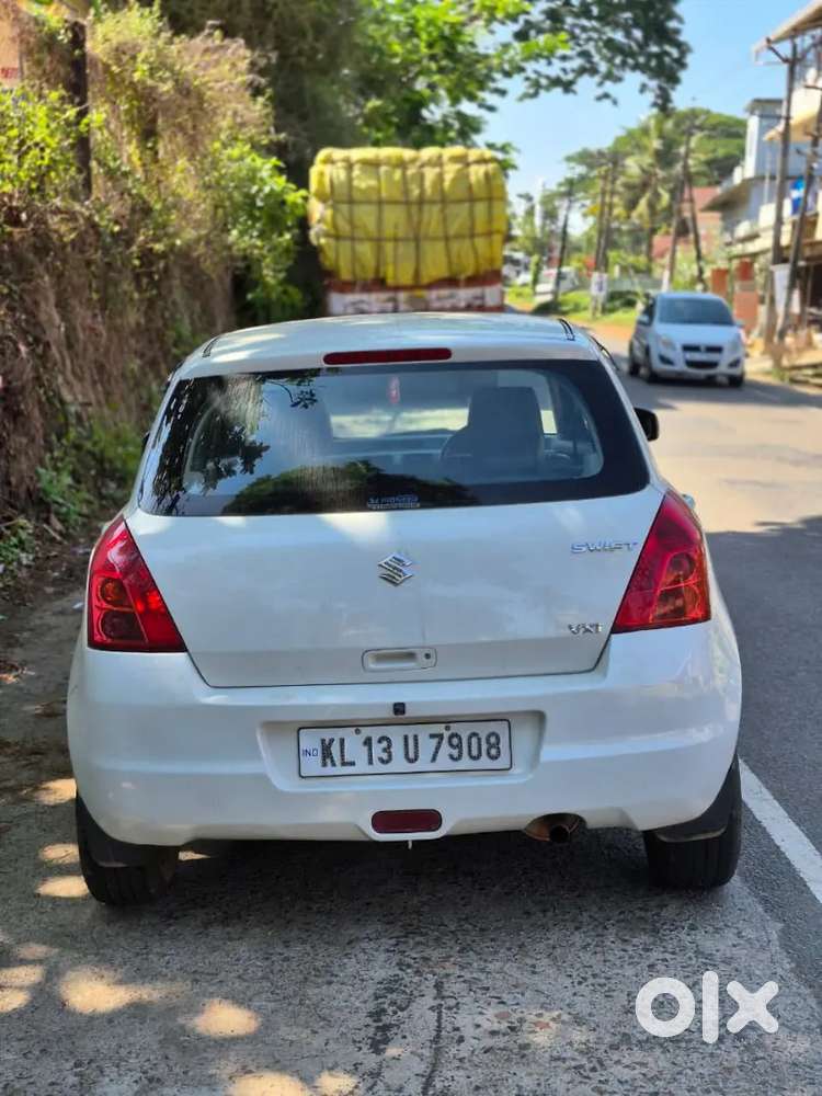 Maruti Suzuki Swift Petrol 115594 Km Driven