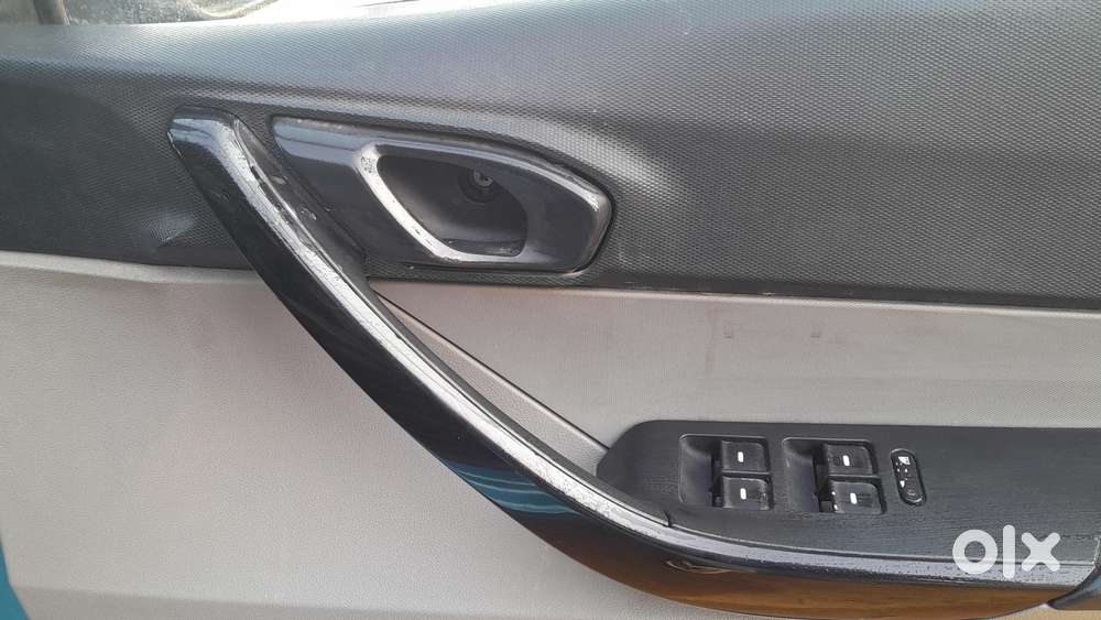 Tata Tiago 1.2 Revotron Xm, 2016, Petrol