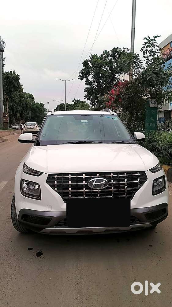 Parsi Owned, Single Hand 2021 Hyundai Venue