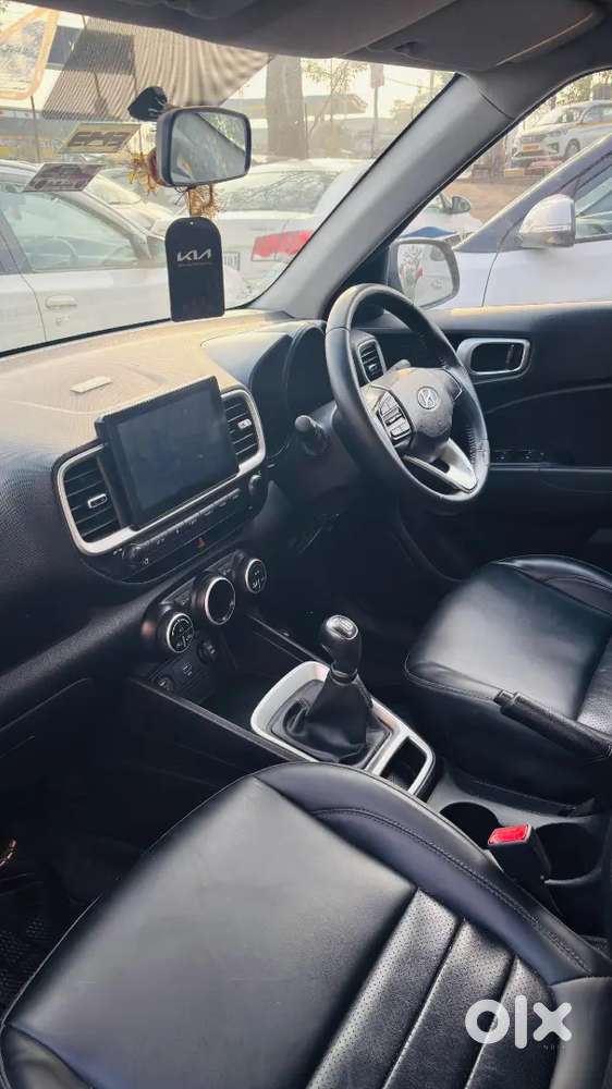 My Hyundai Vanue Petrol It's Very Good Condition New Battery Also