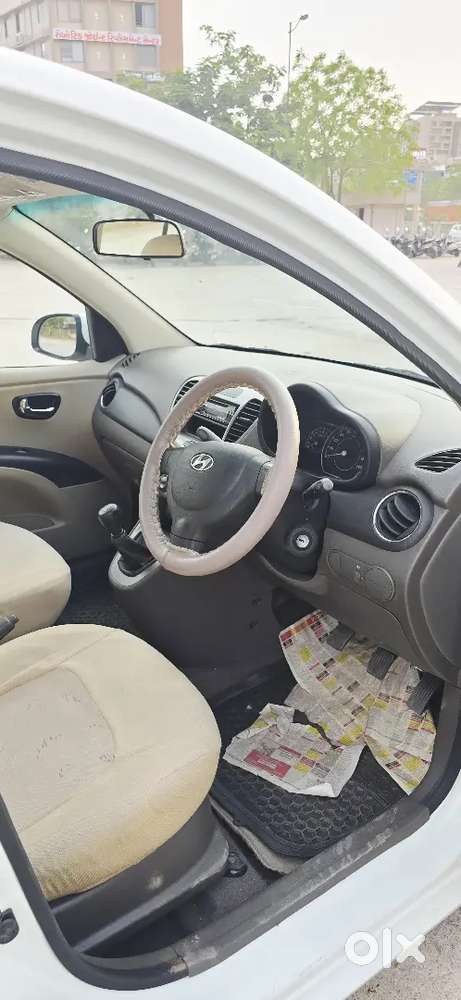 Hyundai I10 2013 Petrol Well Maintained Genuine 23000 Kilometer