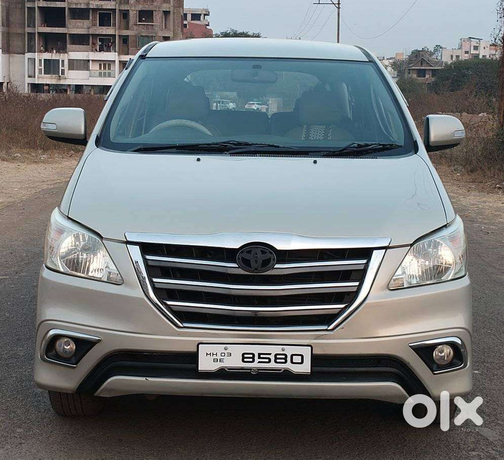 Toyota Innova 2009-2011 2.5 E 8 Str, 2012, Diesel