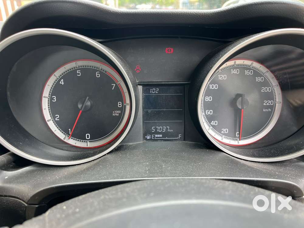 Maruti Suzuki Swift 1.2 Vxi (o), 2023, Petrol
