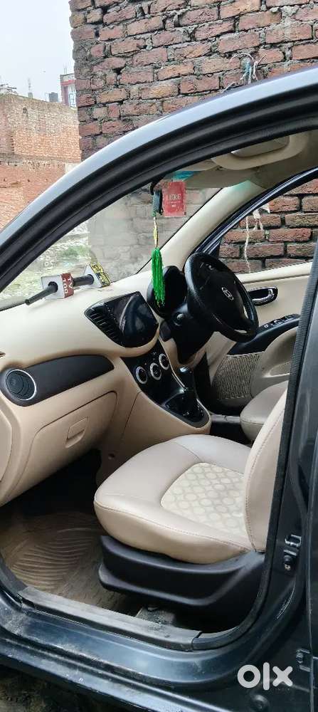 Hyundai I10 2011 Model 90000km Driven