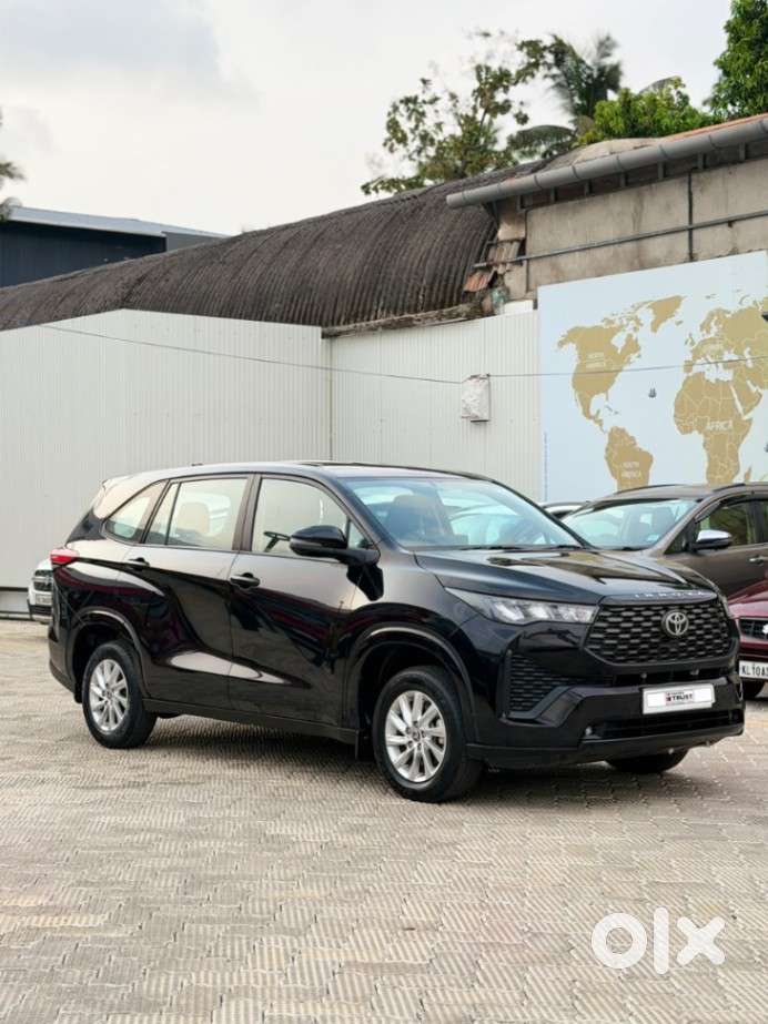 Toyota Innova Hycross 2.0 Gx 7 Str, 2023, Petrol