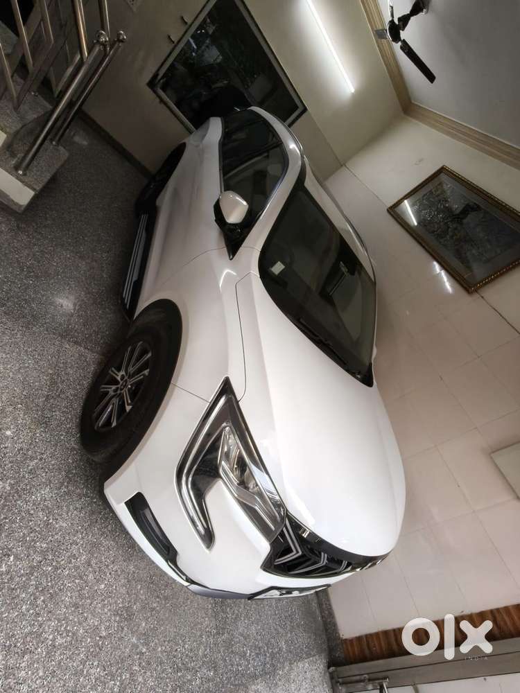 Mahindra Xuv700 2.0 Ax 7 Petrol At Luxury Pack Str, 2025, Petrol