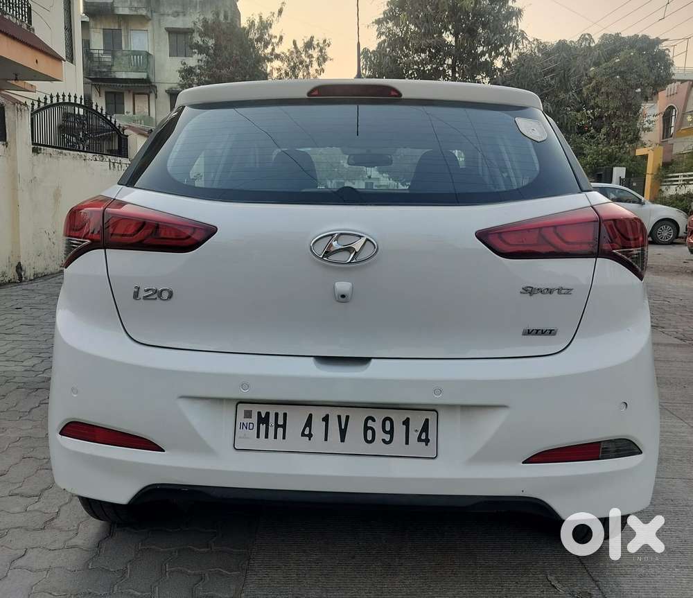 Hyundai Elite I20 Sportz (o) 1.4, 2015, Petrol