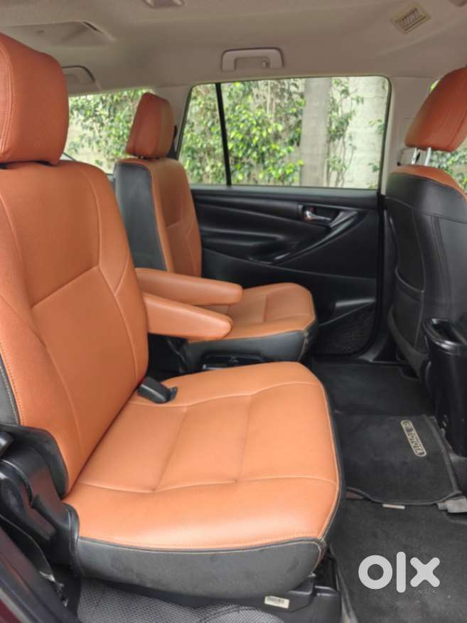 Toyota Innova Crysta 2.4 G Plus Mt 8 Str, 2021, Diesel