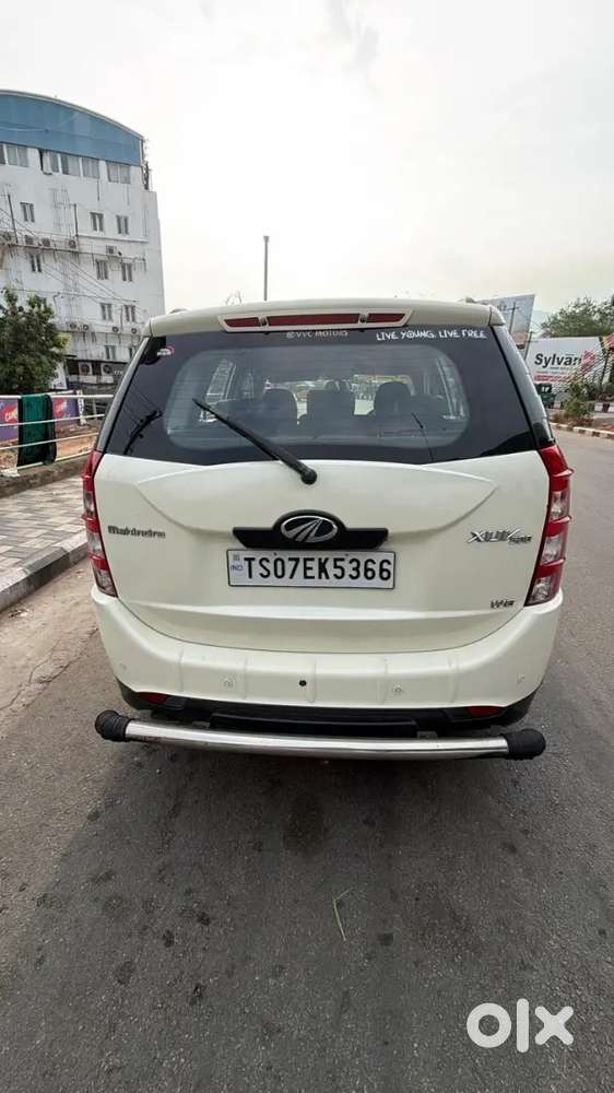 Mahindra Xuv500 W8 2015 Model For Sale