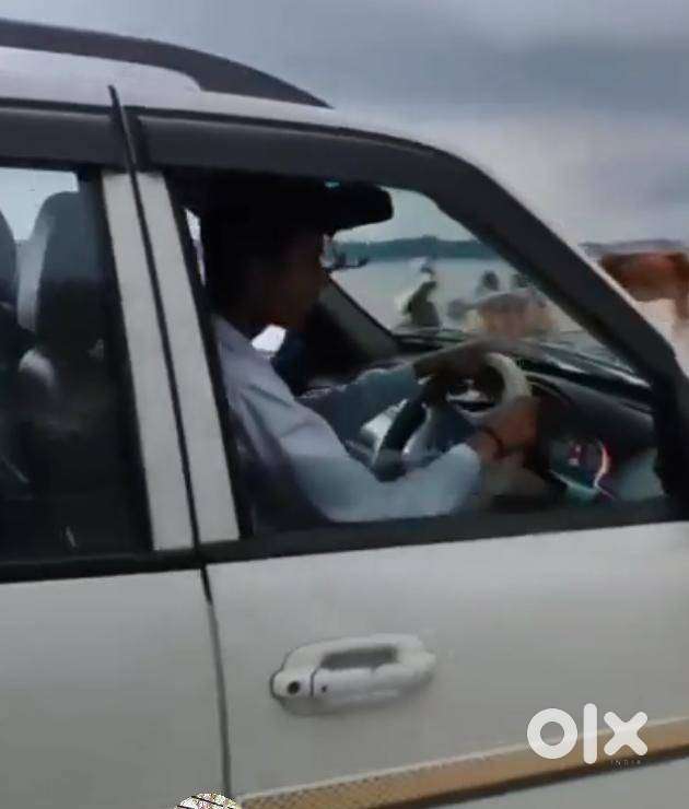 Tata Safari Storme 2013