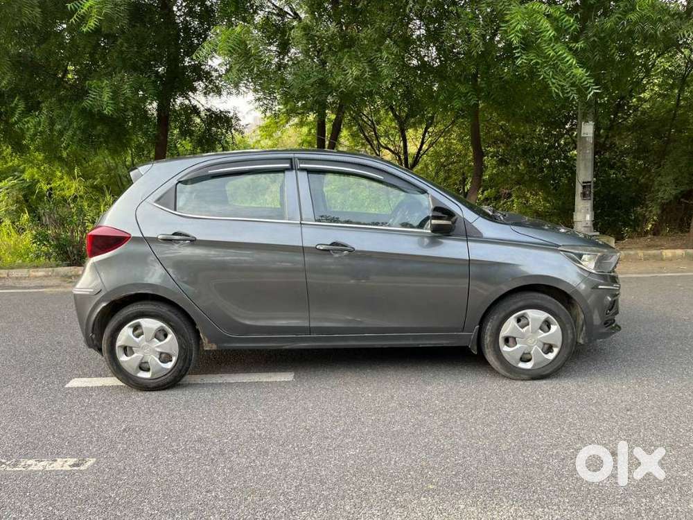 Tata Tiago 1.2 Revotron Xt (o), 2023, Cng & Hybrids