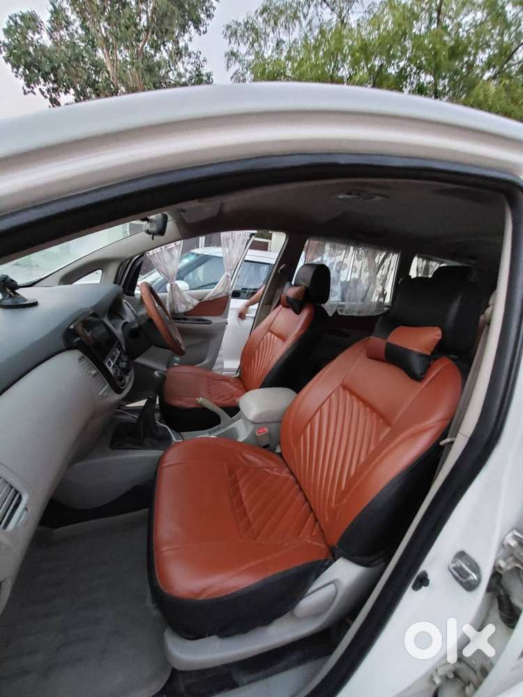 Toyota Innova 2014 Diesel Well Maintained