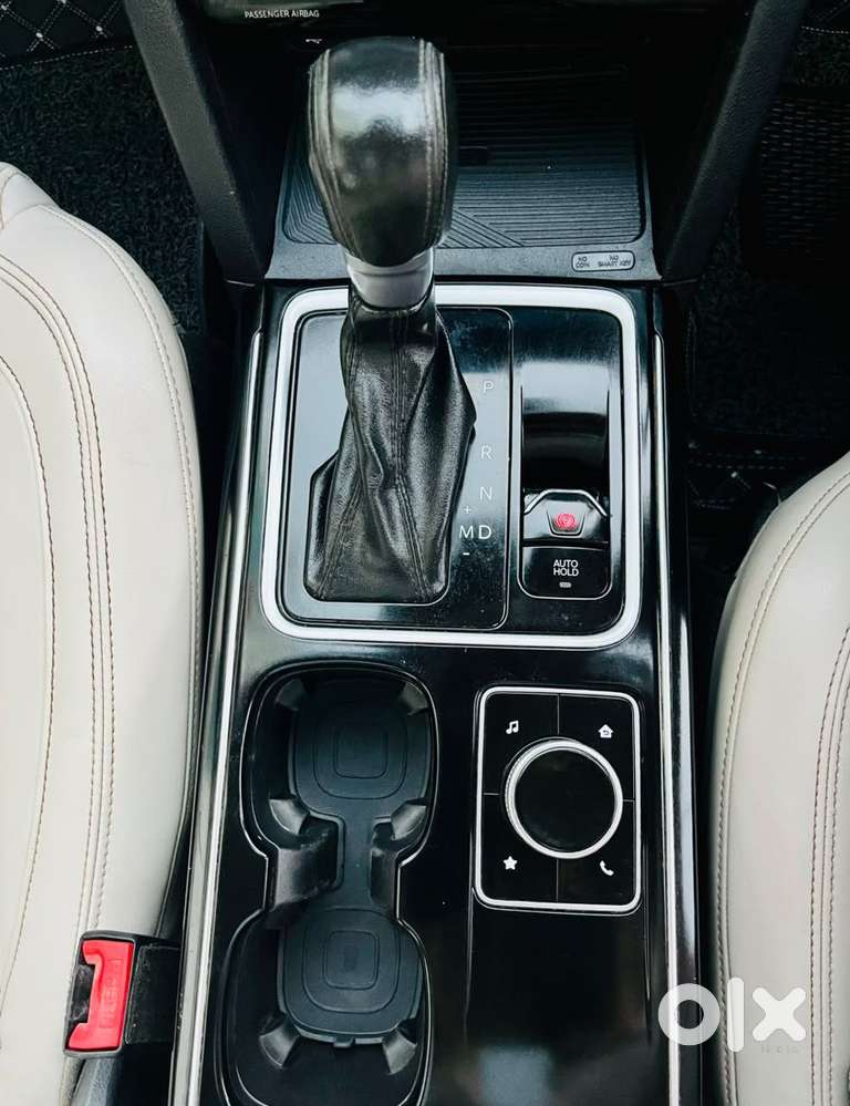 Mahindra Xuv700 2.2 Ax 7 Diesel At Luxury Pack Str, 2023, Diesel