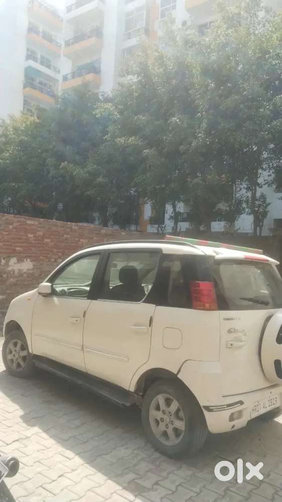 Mahindra Quanto 2015