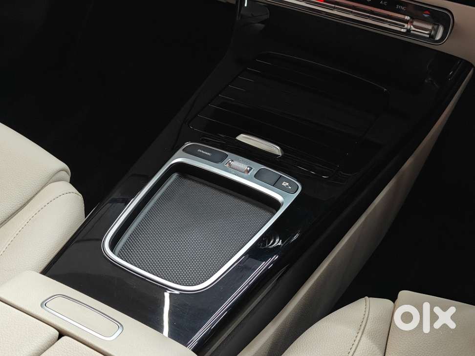 Mercedes-benz A-class Limousine 200, 2023, Petrol