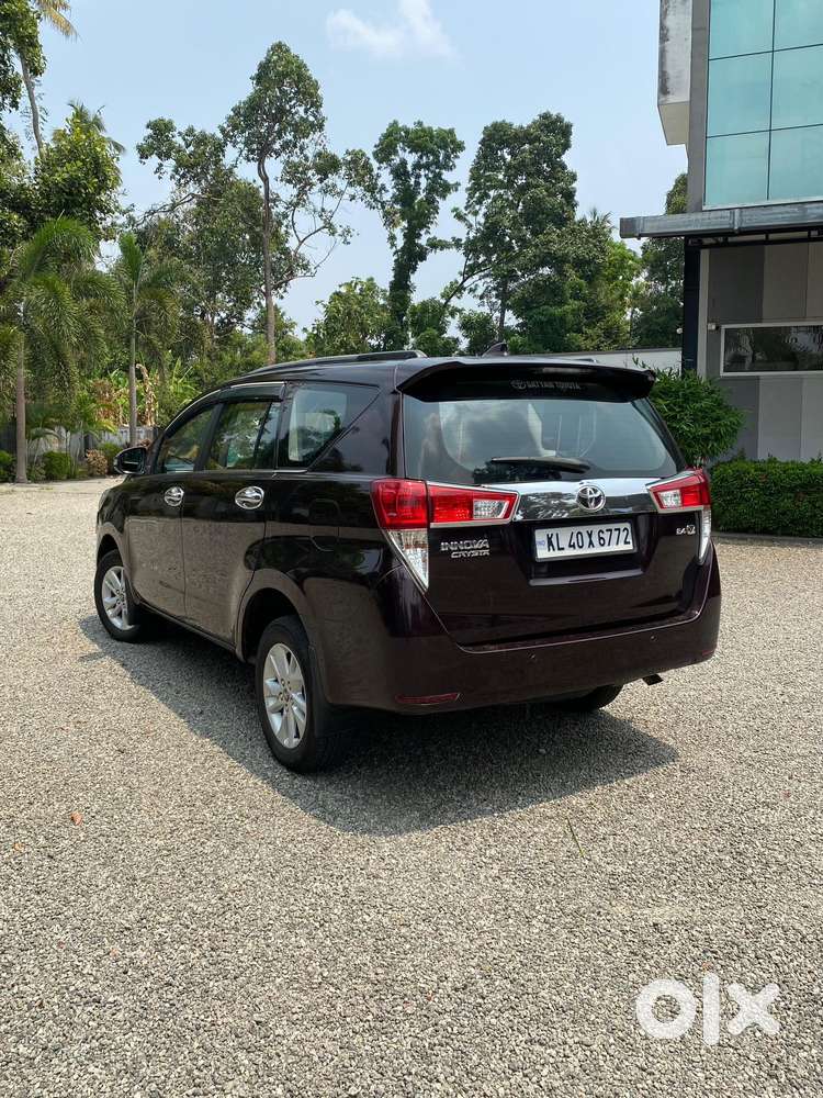 Toyota Innova Crysta 2.4 V, 2017, Diesel