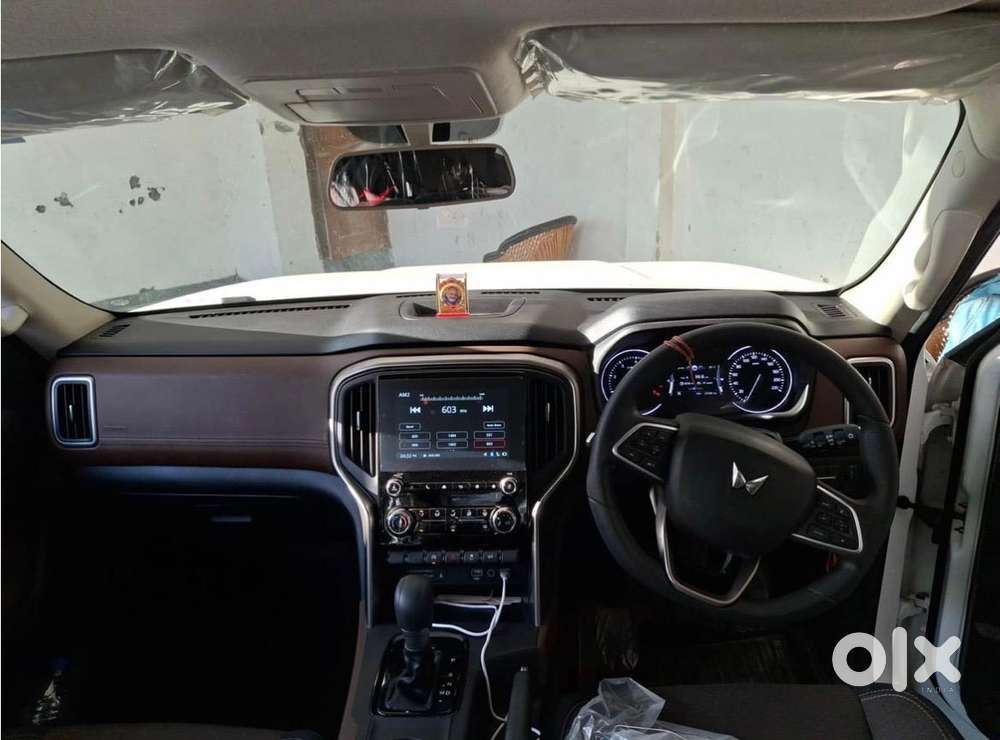 Mahindra Scorpio-n 2.0 Z4 Petrol At 7 Str, 2025, Petrol