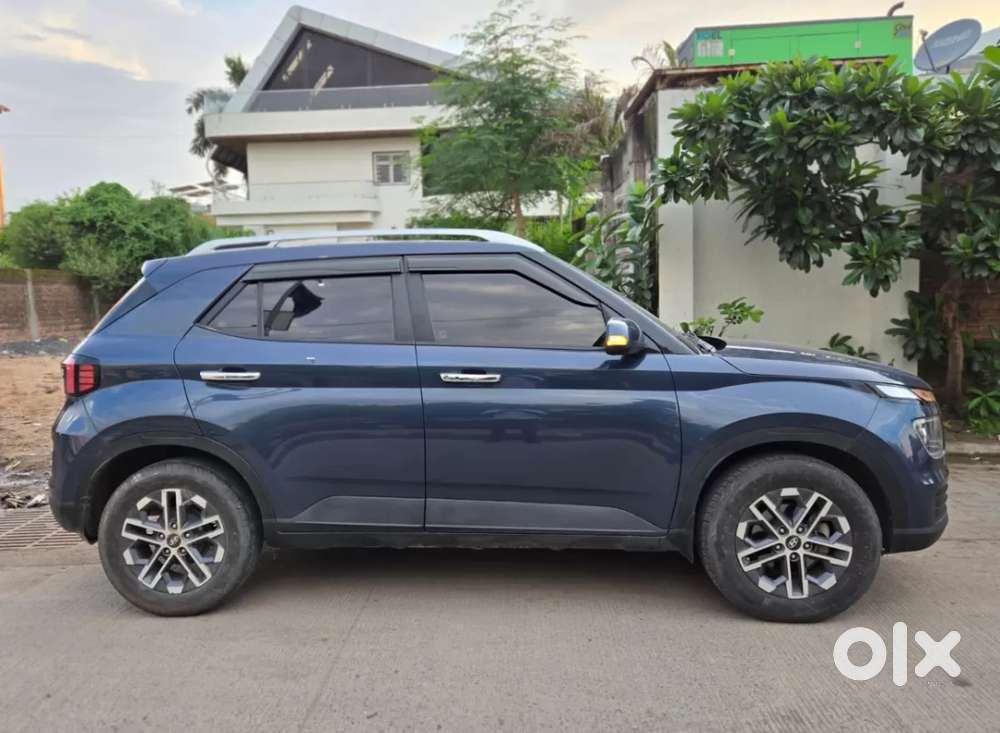 Hyundai Venue Sx (o) Mt 1.5 Diesel, 2023, Diesel