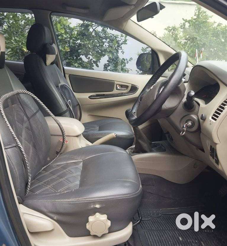 Toyota Innova 2.5 Z Diesel 7 Seater, 2014, Diesel