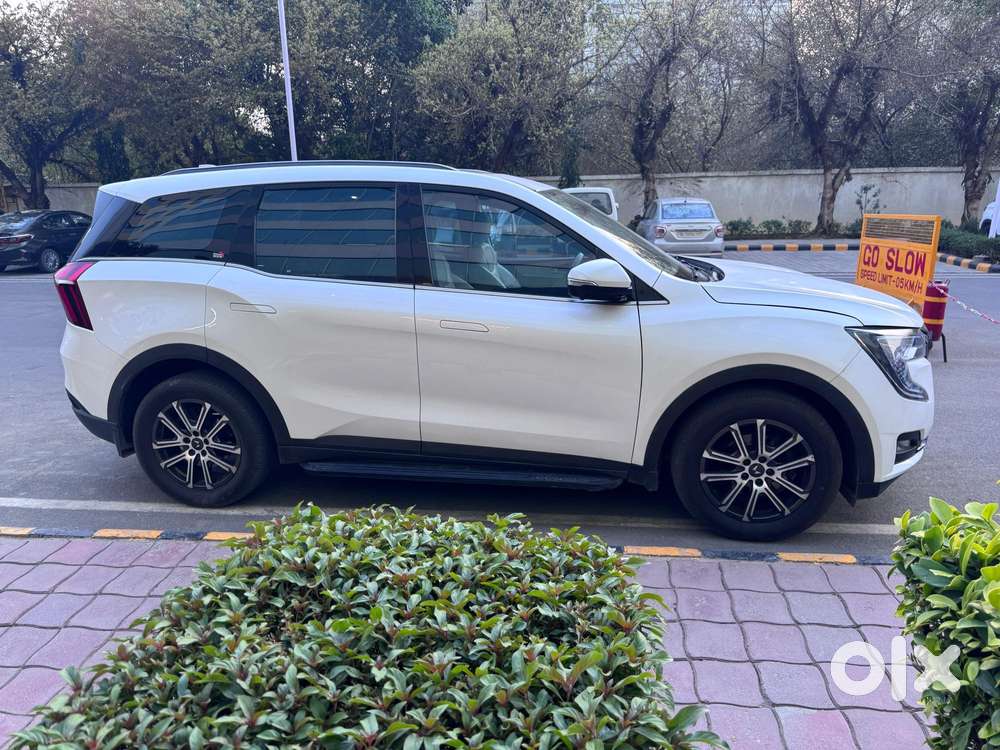 Mahindra Xuv700 2.0 Ax 7 Petrol At Luxury Pack Str, 2022, Petrol