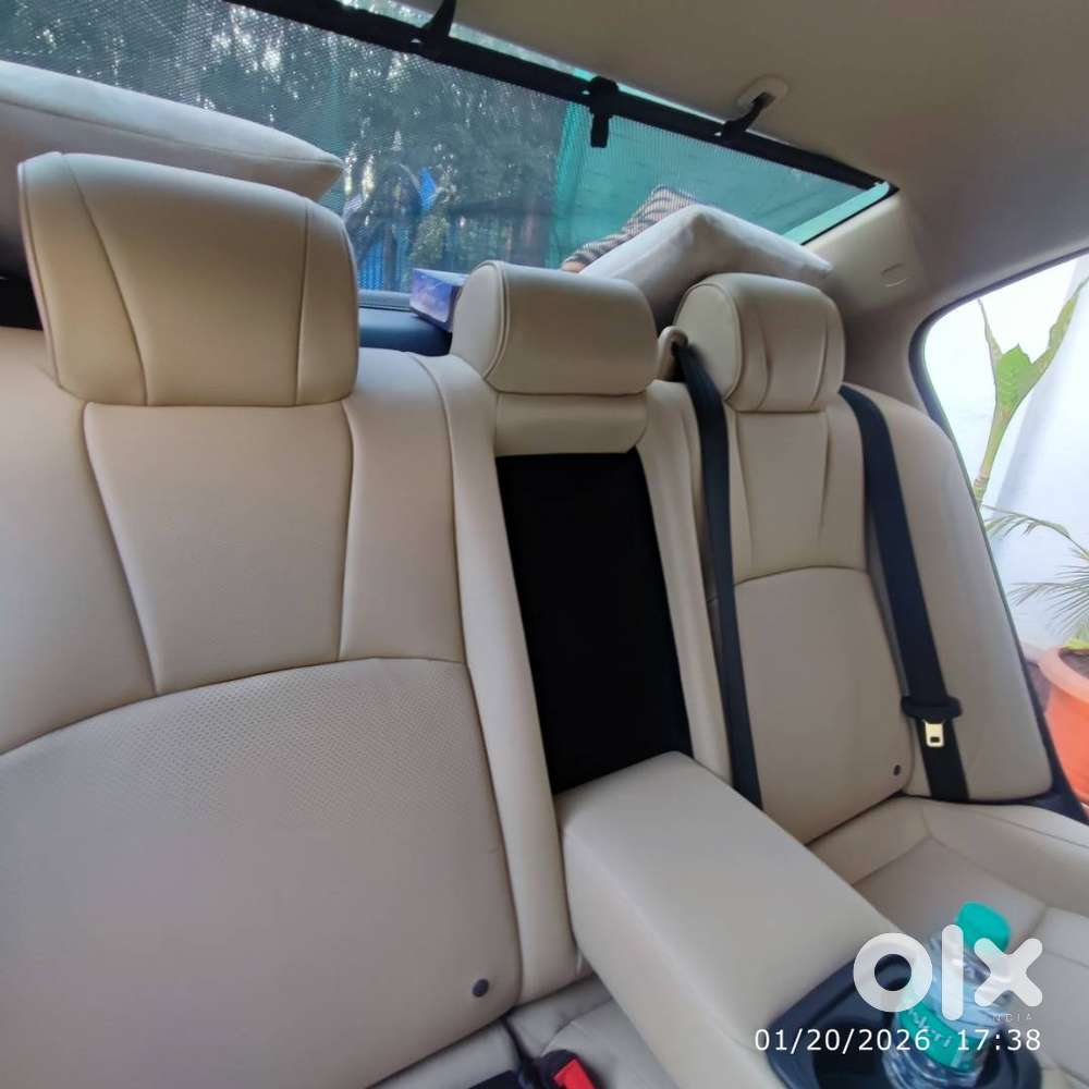 White Top End Automatic Petrol Honda City Car 5th Generation Zx Cvt I