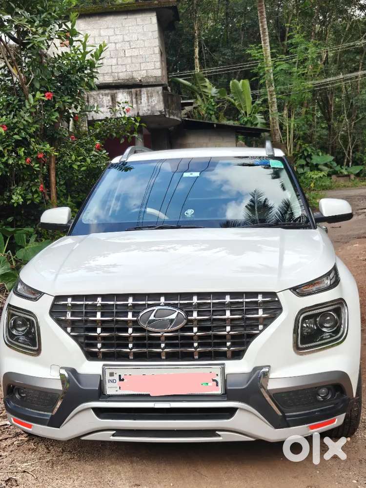 Hyundai Venue 2021 Petrol Good Condition