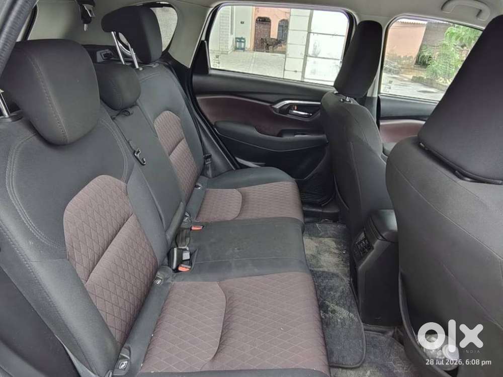 Maruti Suzuki Grand Vitara 1.5 Delta Smart Hybrid, 2025, Petrol