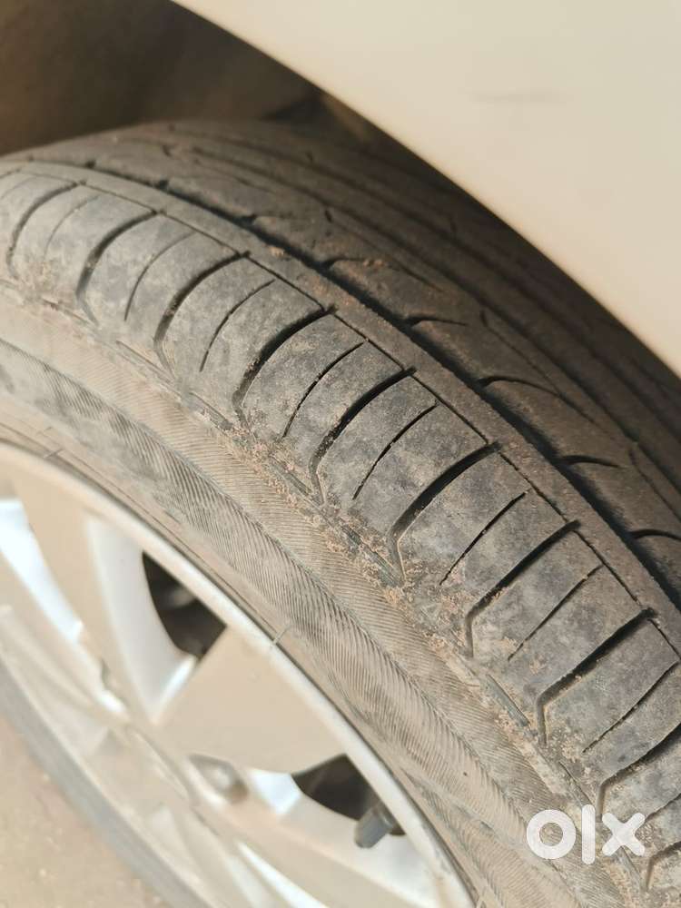Hyundai Xcent Petrol Manual 2015