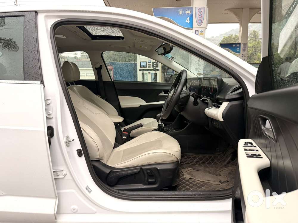Hyundai Verna 1.5 Sx (o) Vtvt, 2024, Petrol